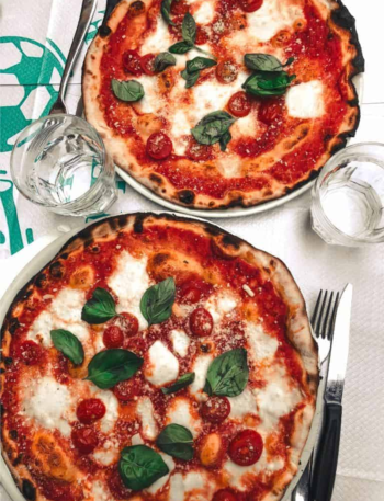 Chicken Pizza with Tomatoes and Arugula